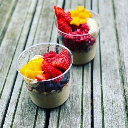 Acai & Sant