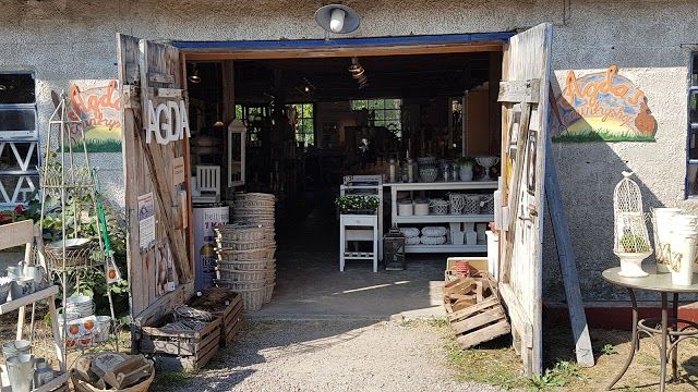 Agda's Country shop