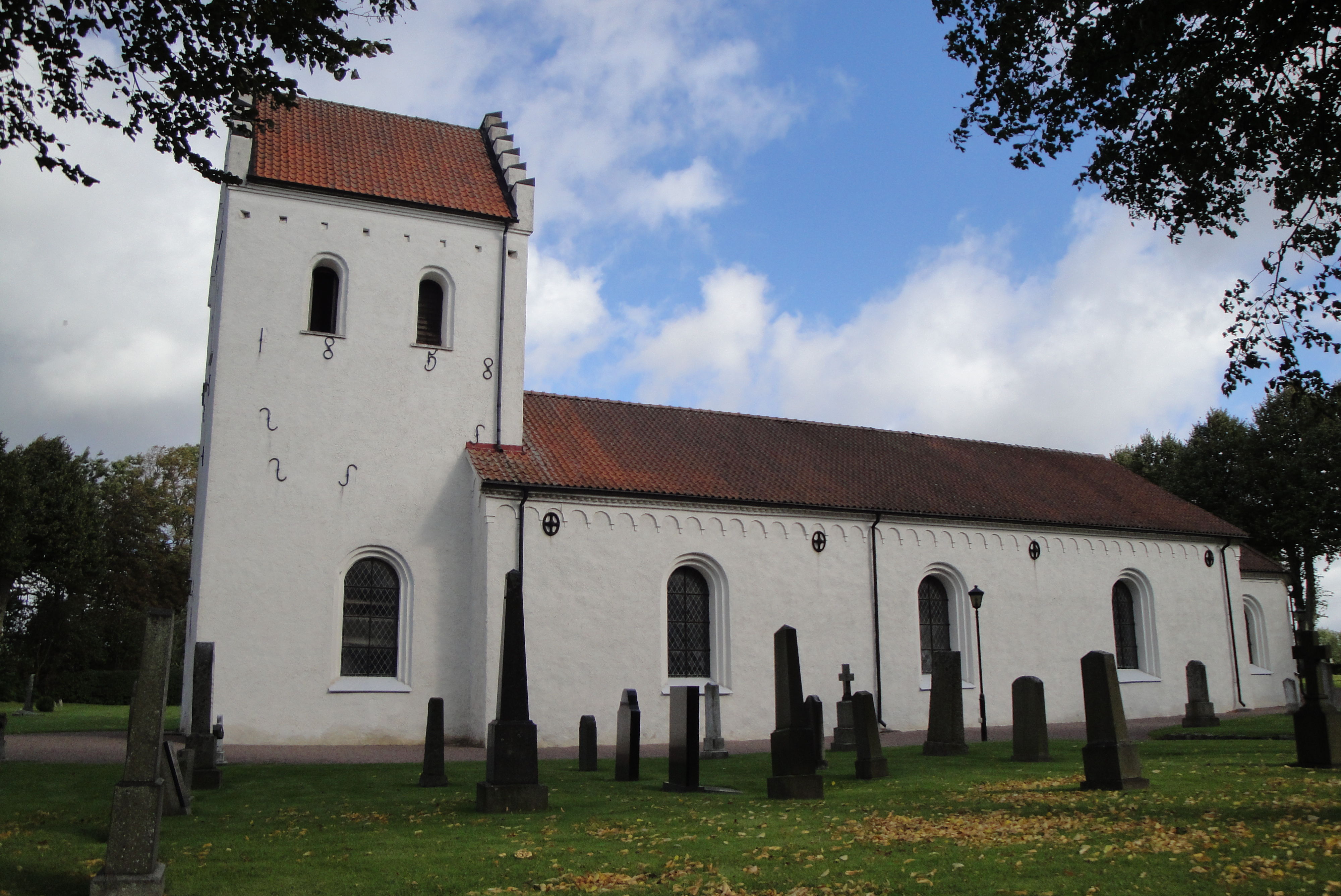 Ausås kyrka